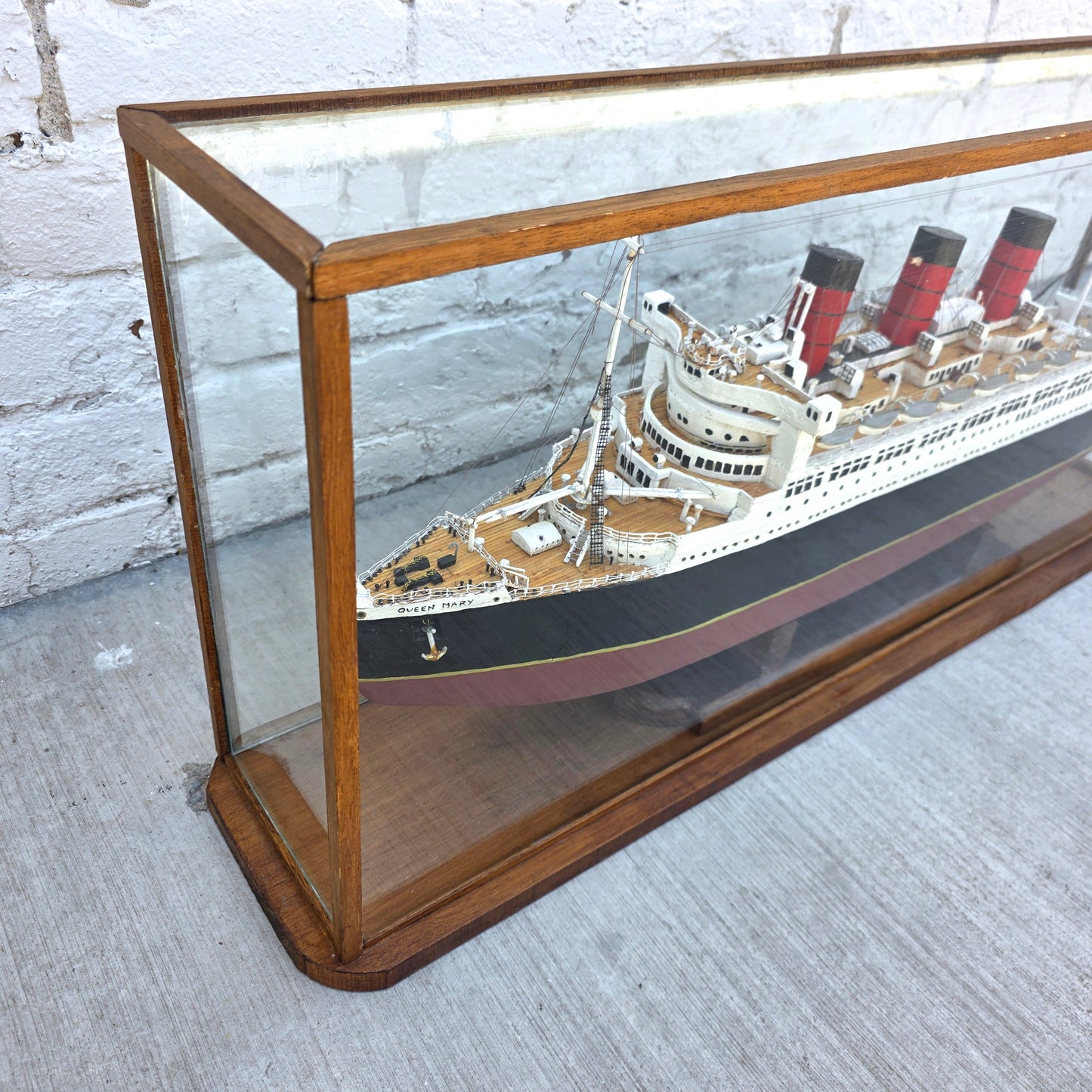 The RMS Queen Mary in Glass Case