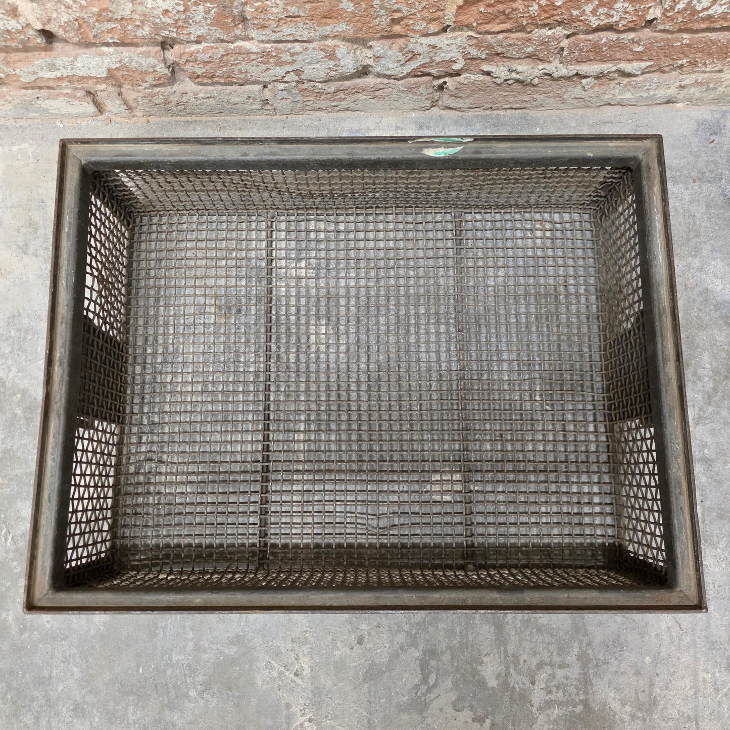 Metal Mesh Stackable Crate