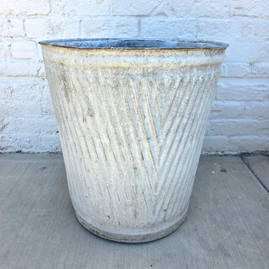 Antique Dolly Garden Tub