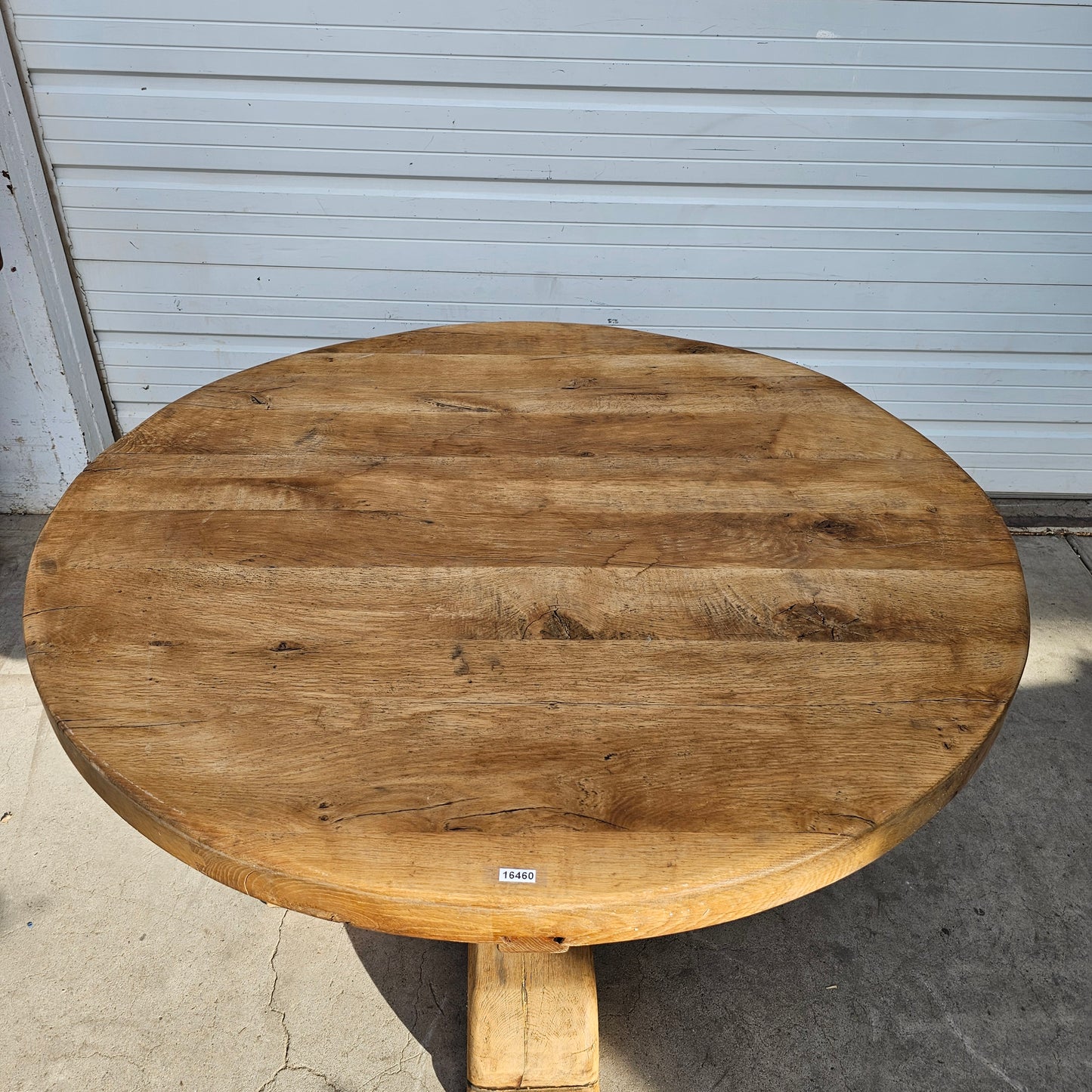 Round Dutch Dining Table