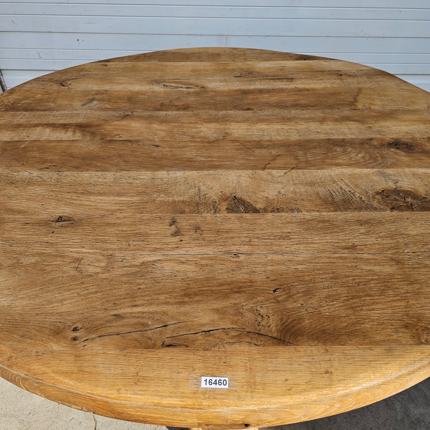 Round Dutch Dining Table