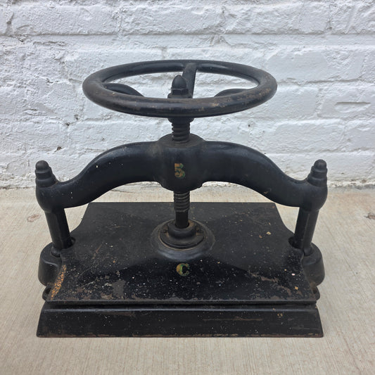 Antique Iron Book Press (Decor)