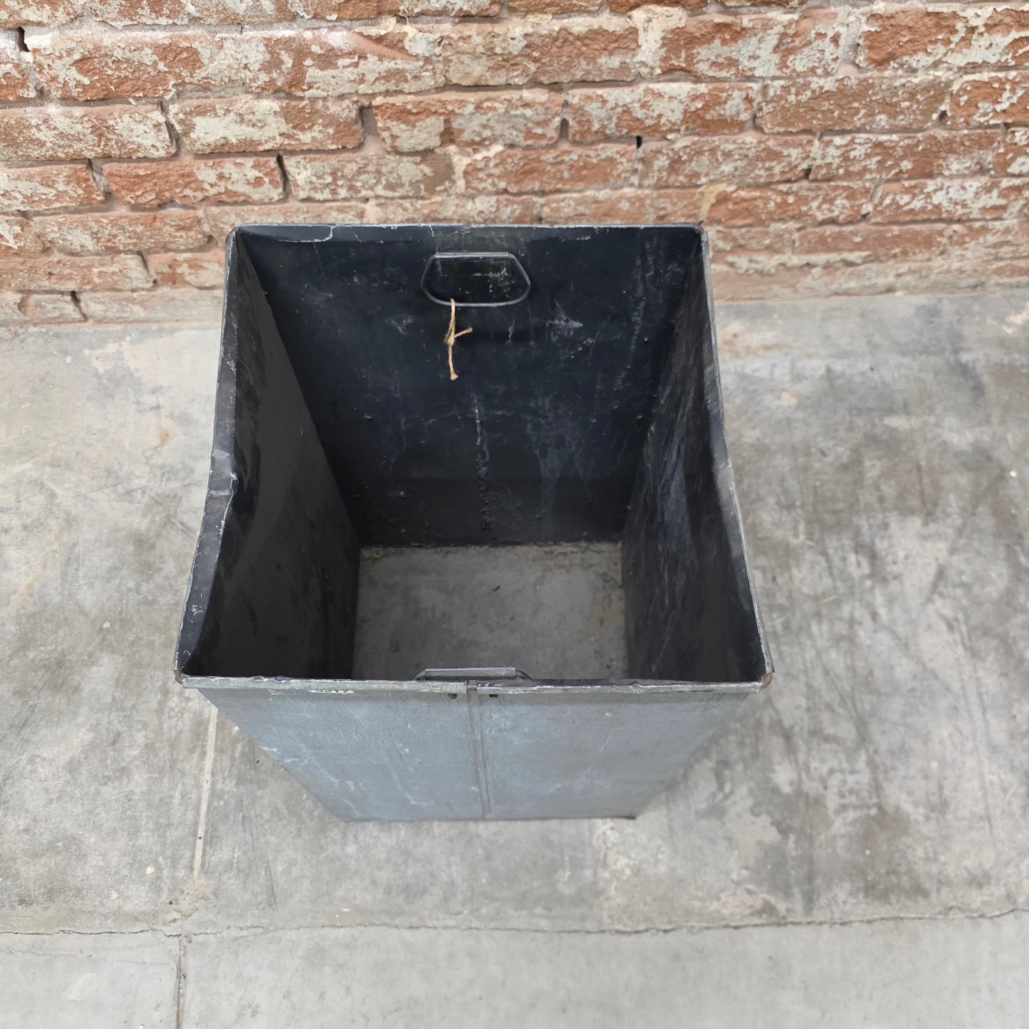 Galvanized Planter/Bucket