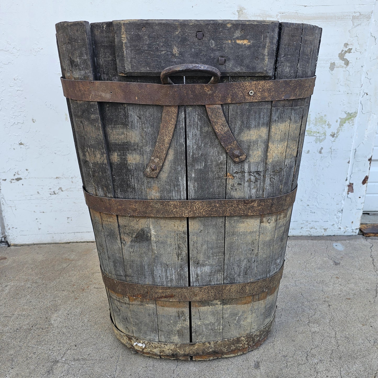 Wooden Wine Harvest Bucket/ Barrel