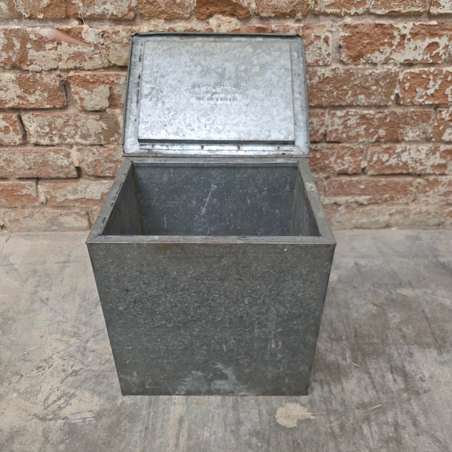 Galvanized Cumberland Milk Crate, Chattanooga, TN