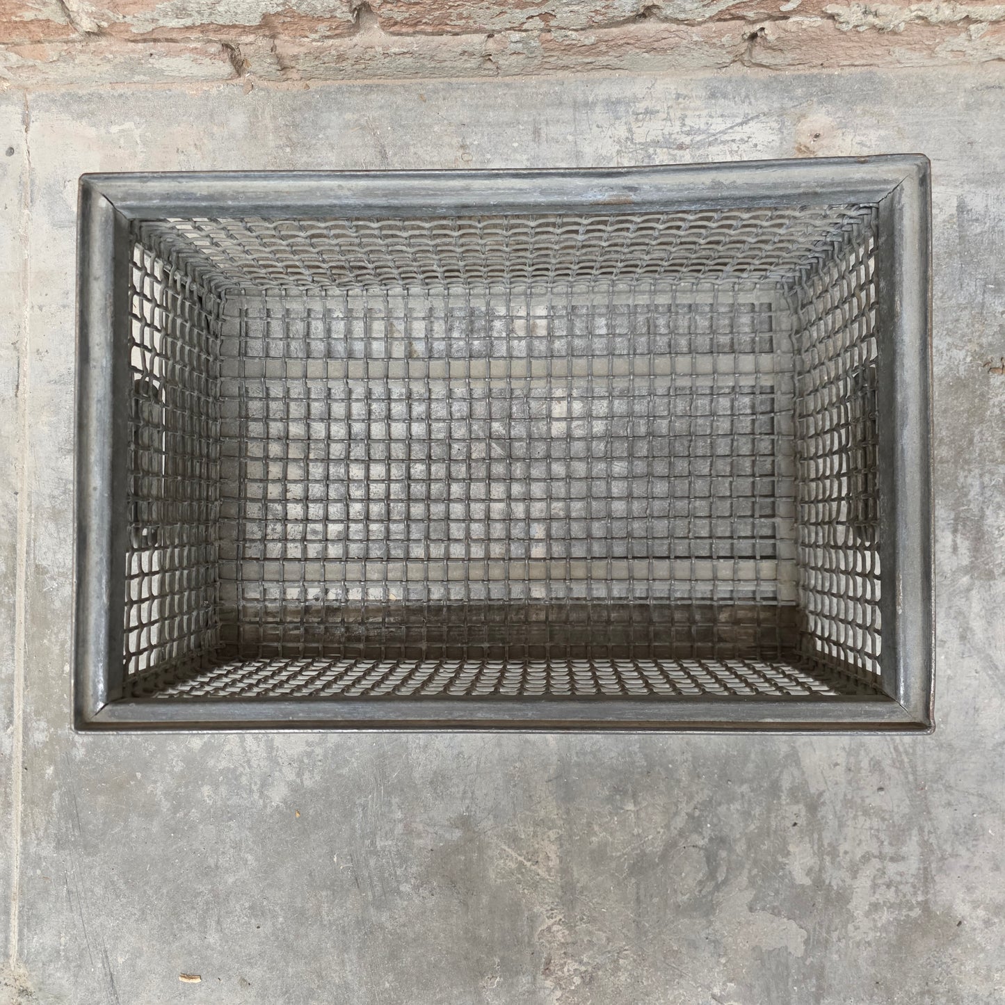 Heavy Industrial Metal Mesh Crate with Handles