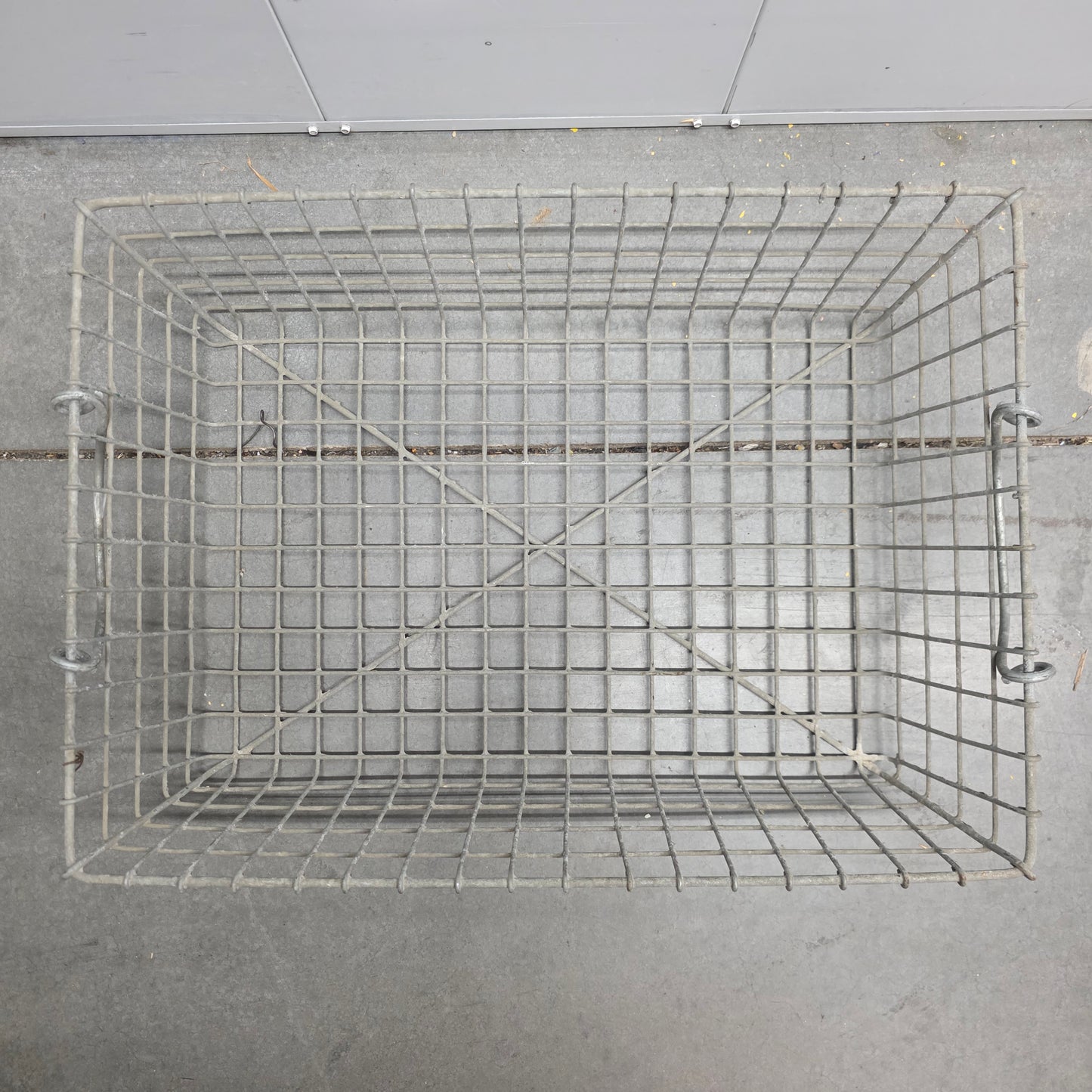 Small Oyster Basket w/Handles