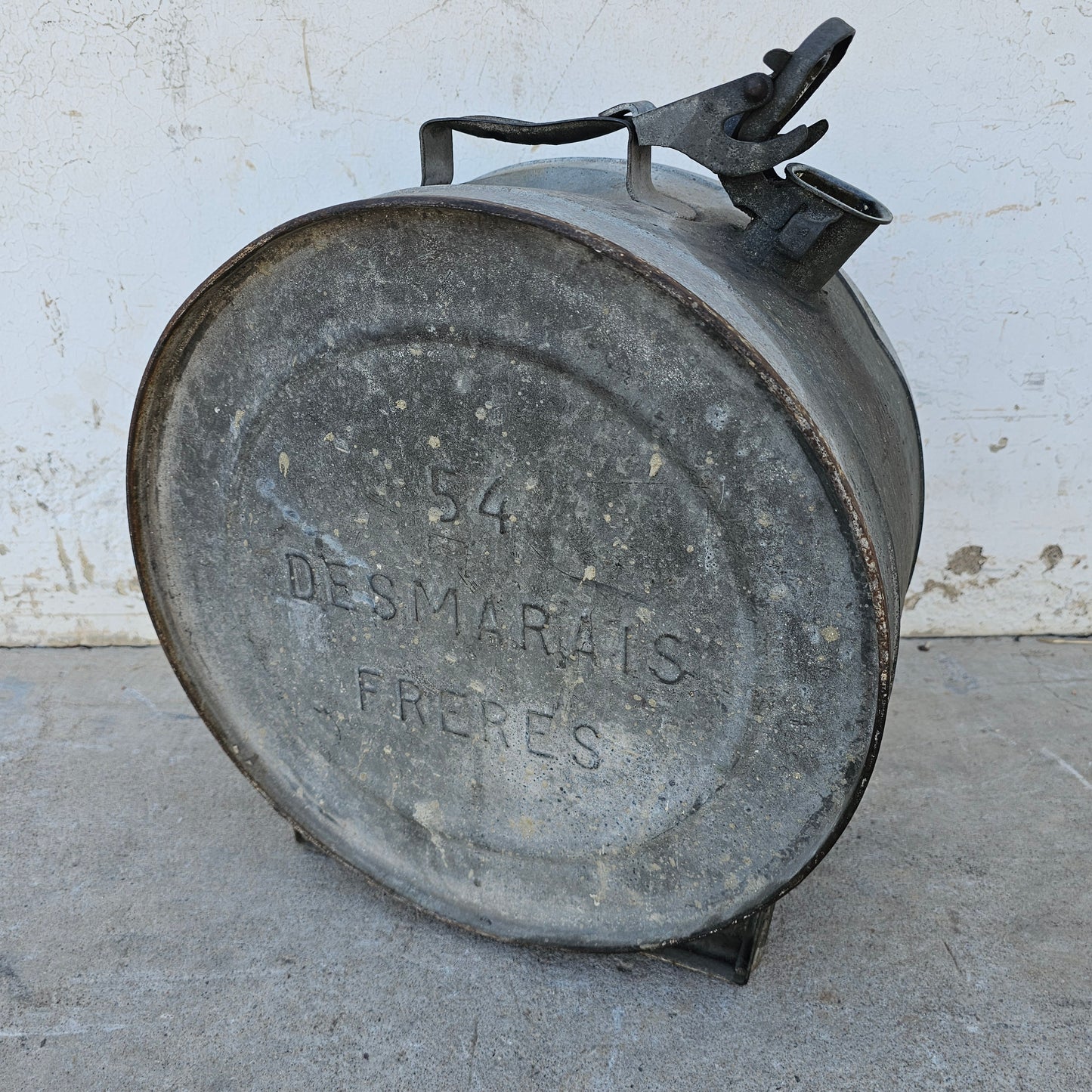 Desmarais Frères 54 Galvanized Tin Oil Container