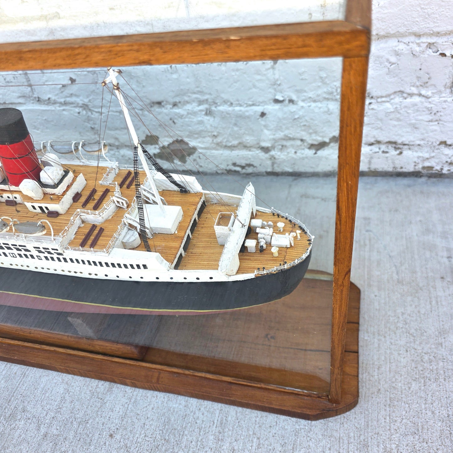The RMS Queen Mary in Glass Case