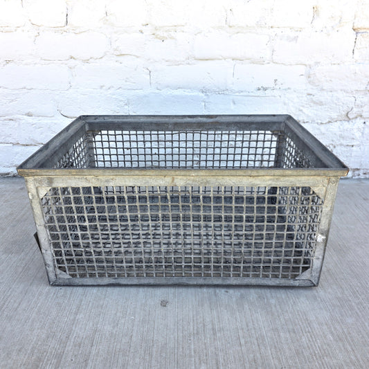 Oyster Basket w/Handles
