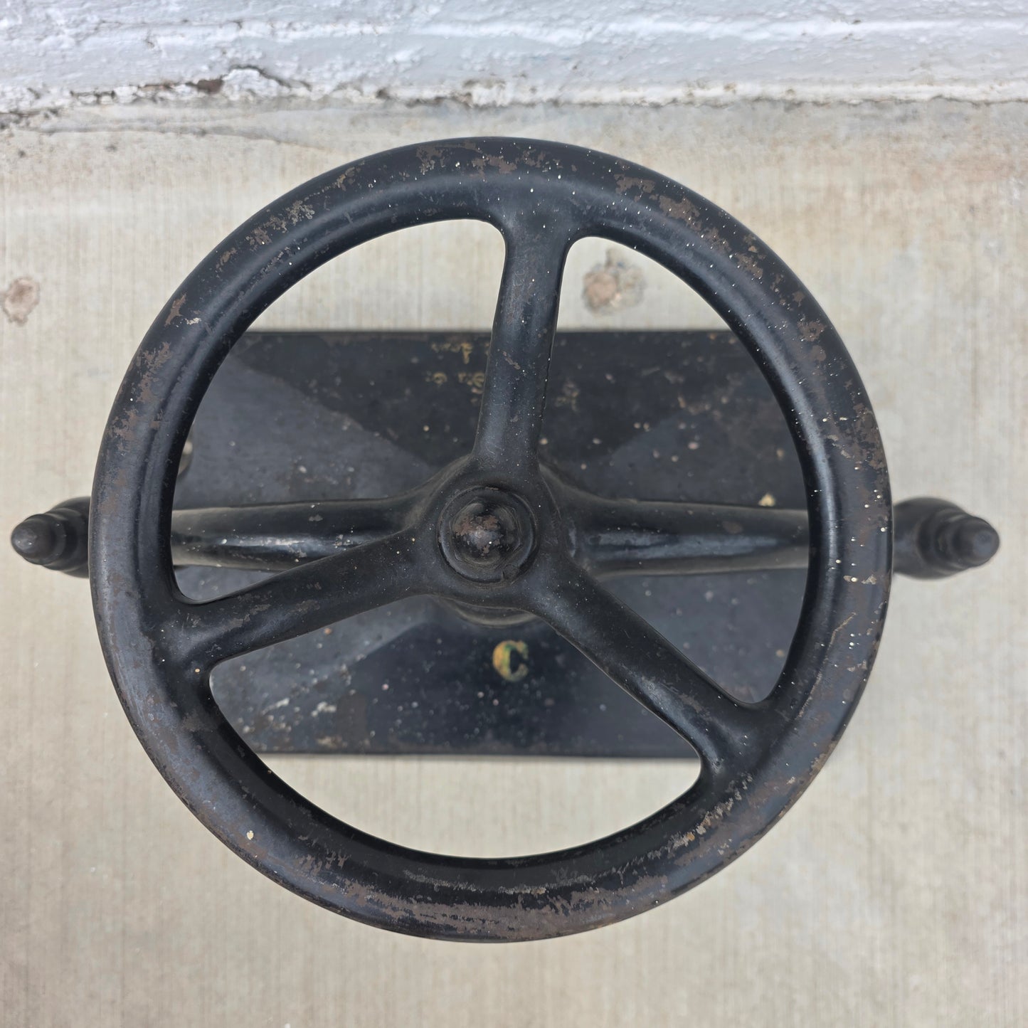 Antique Iron Book Press (Decor)