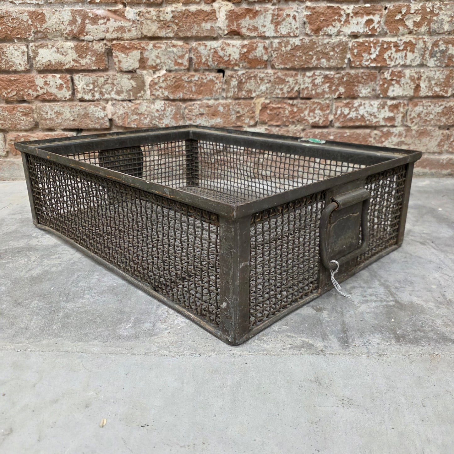Metal Mesh Stackable Crate