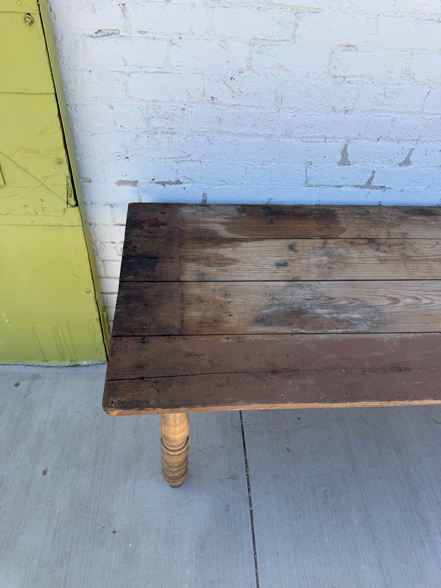 Pine Turned Leg Farm Dining Table