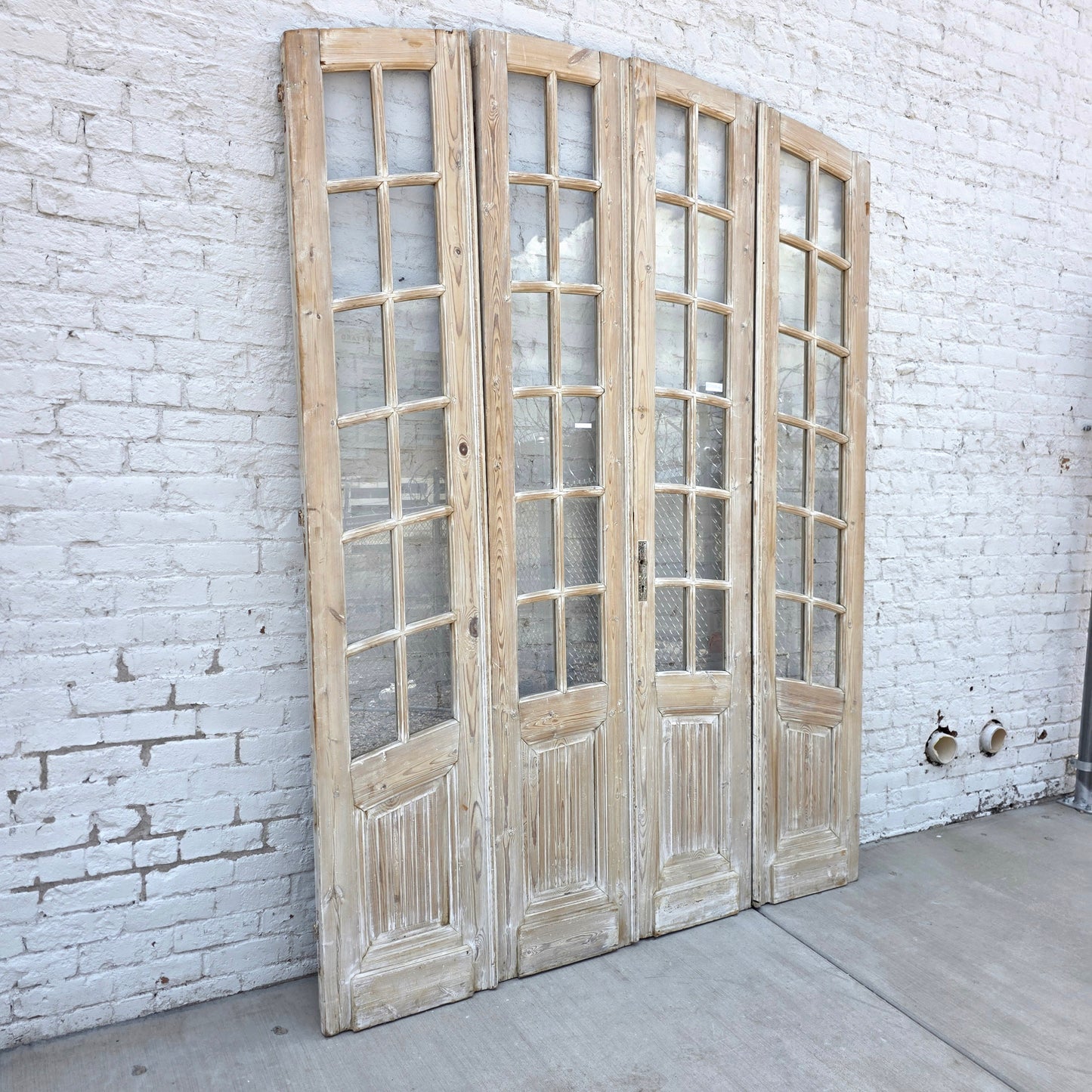 Set of 4 Washed Arched Doors w/48 Lites