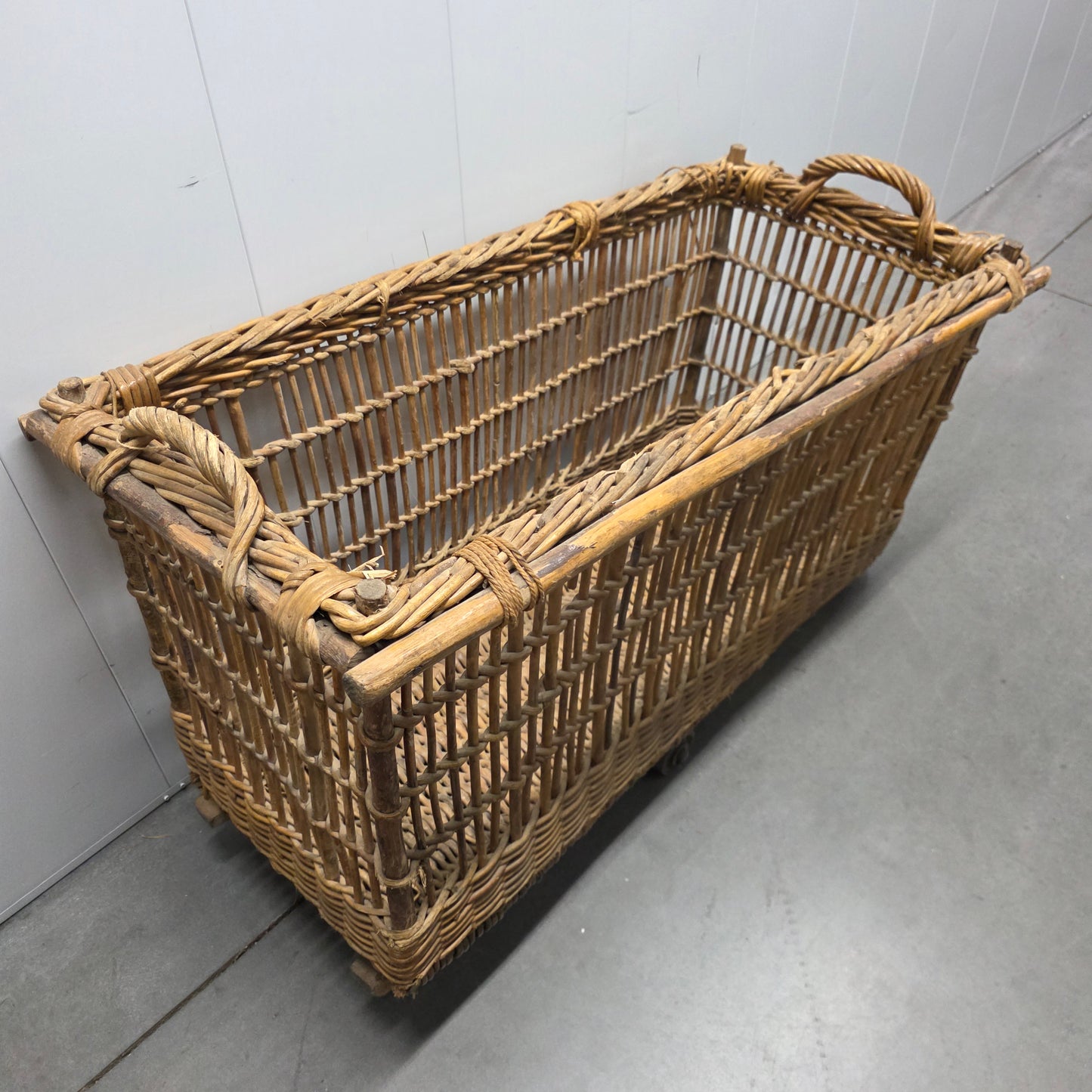 French Market Basket on Wheels