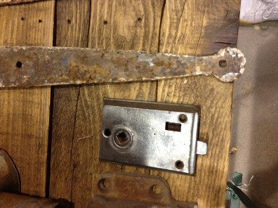 Lock/latch for door