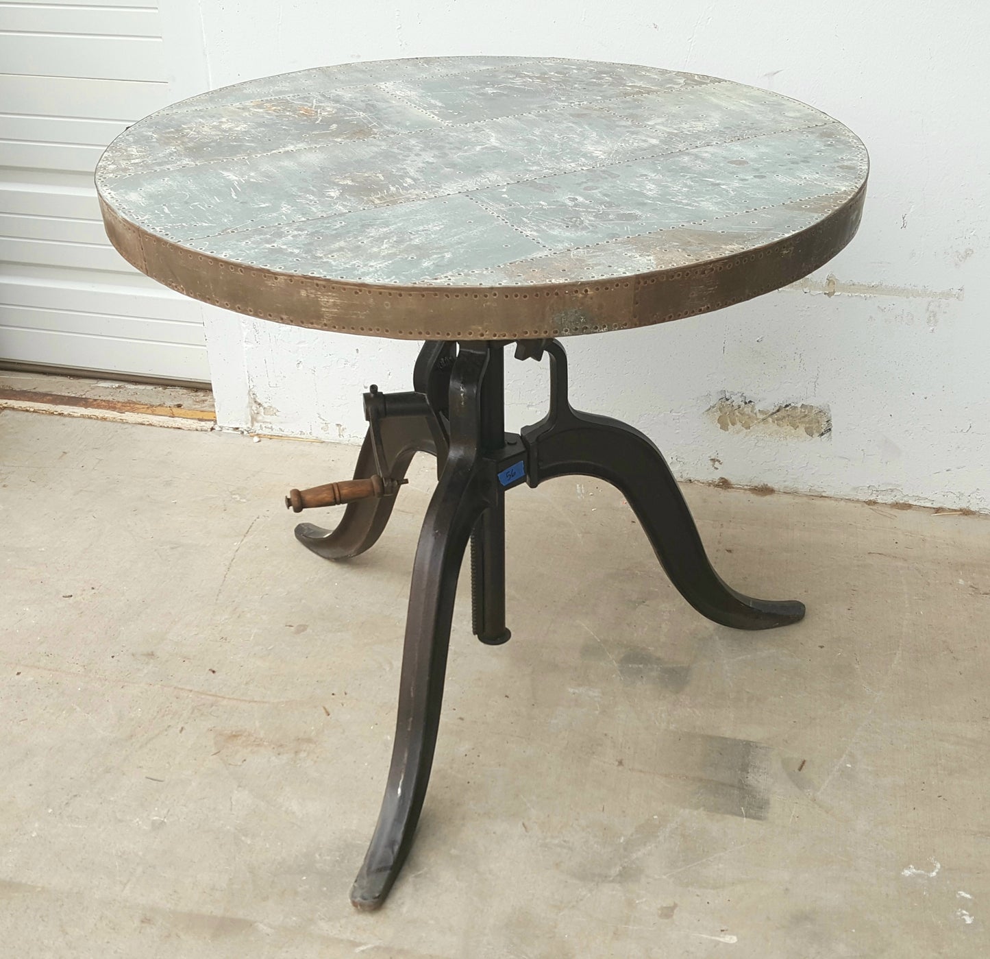 Round Crank Table (Large)
