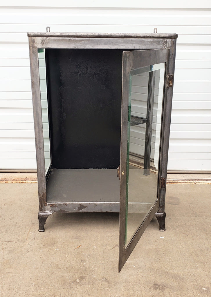 Stripped Medical Display Cabinet