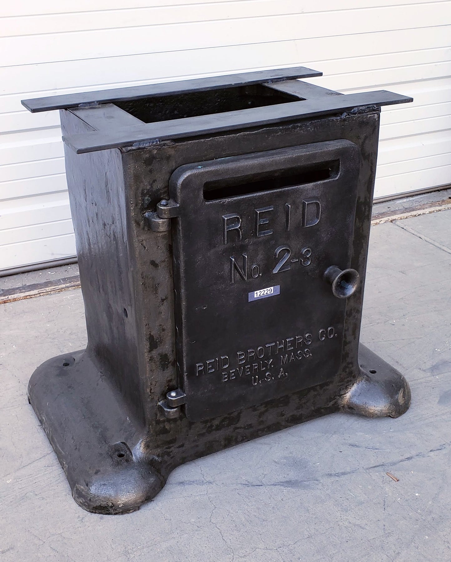 REID Stripped Cast Iron Table Base