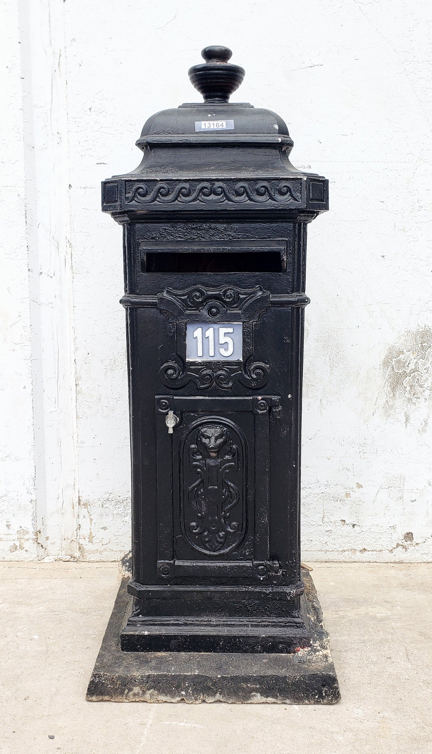 Standing Mailbox