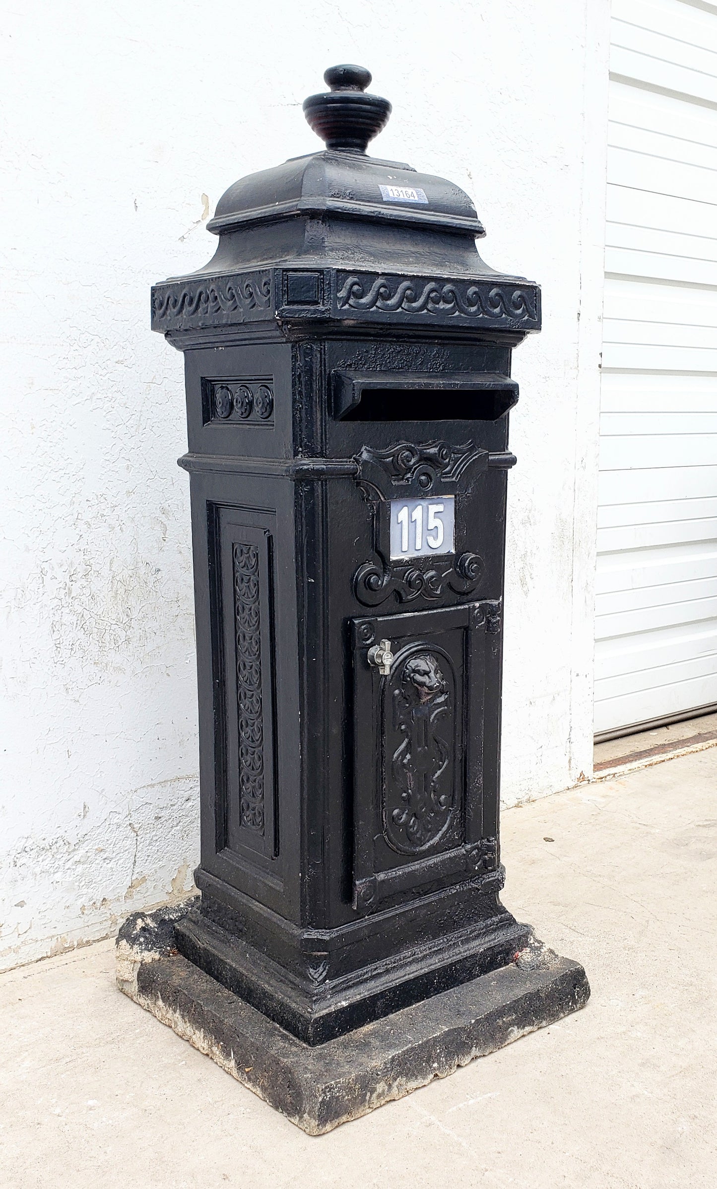 Standing Mailbox