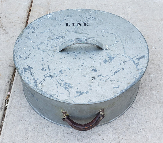 Round "Line" Tin Container