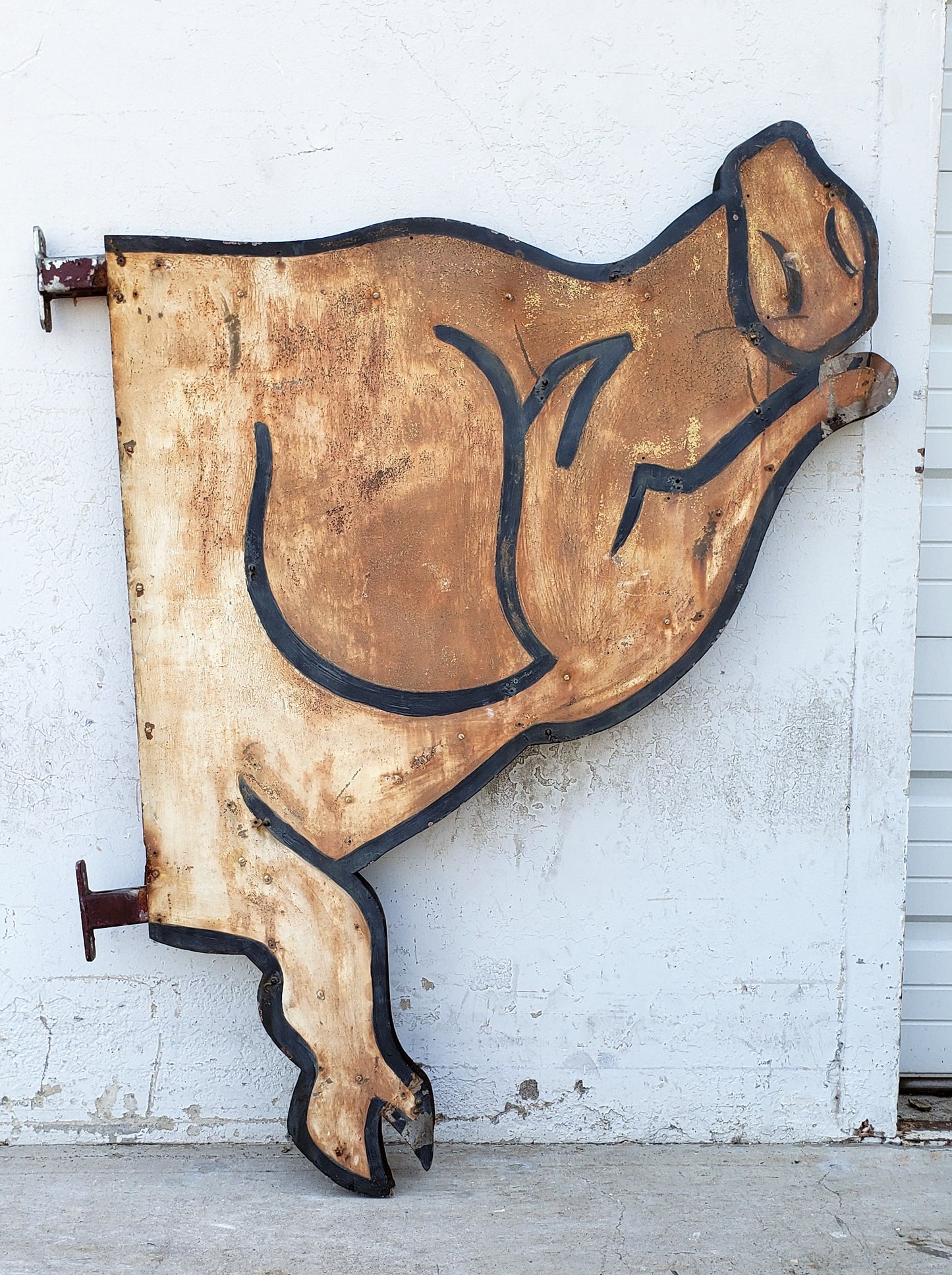 Double-Sided Metal Pig Sign