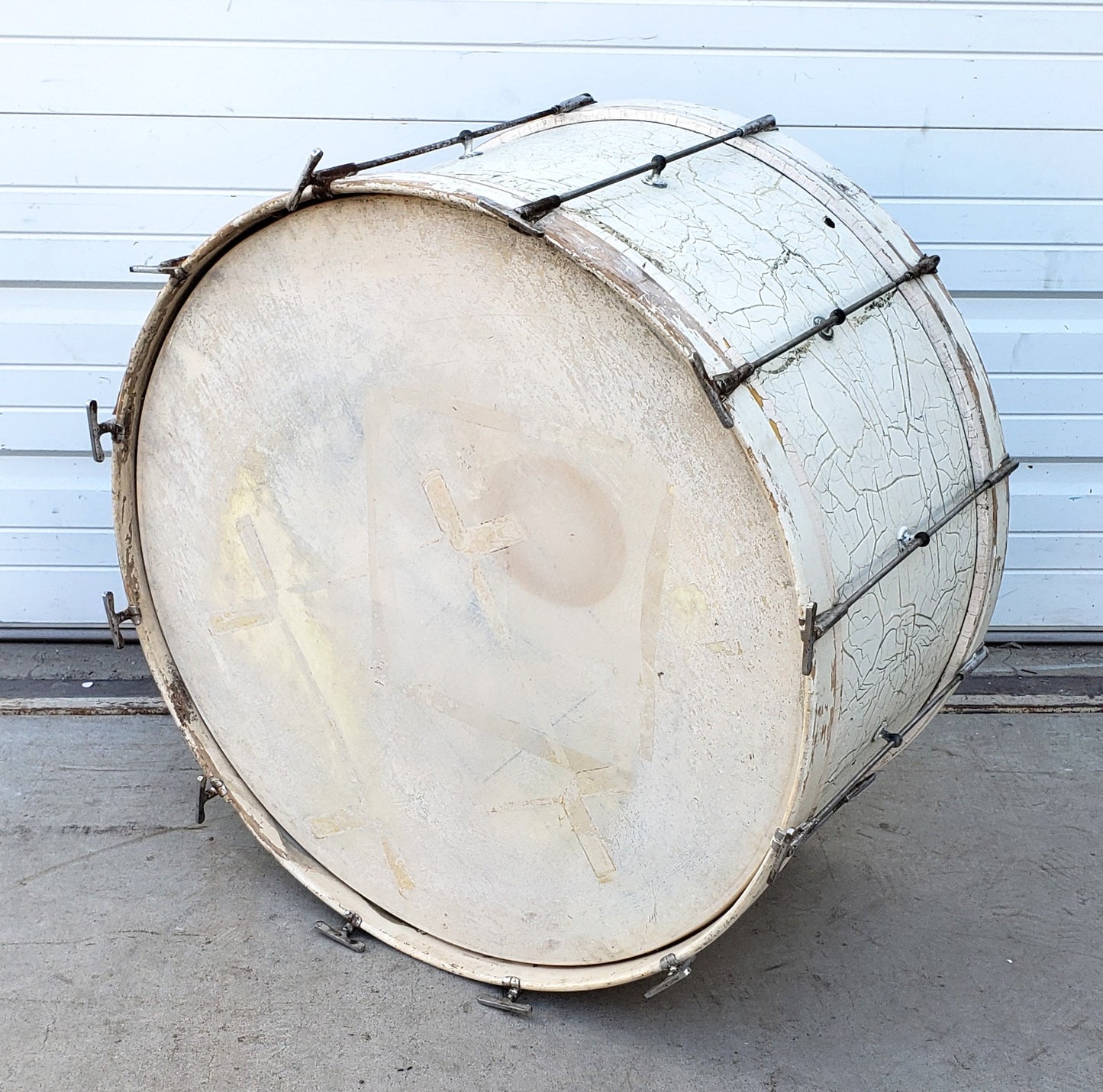 Decorative Old White Drum