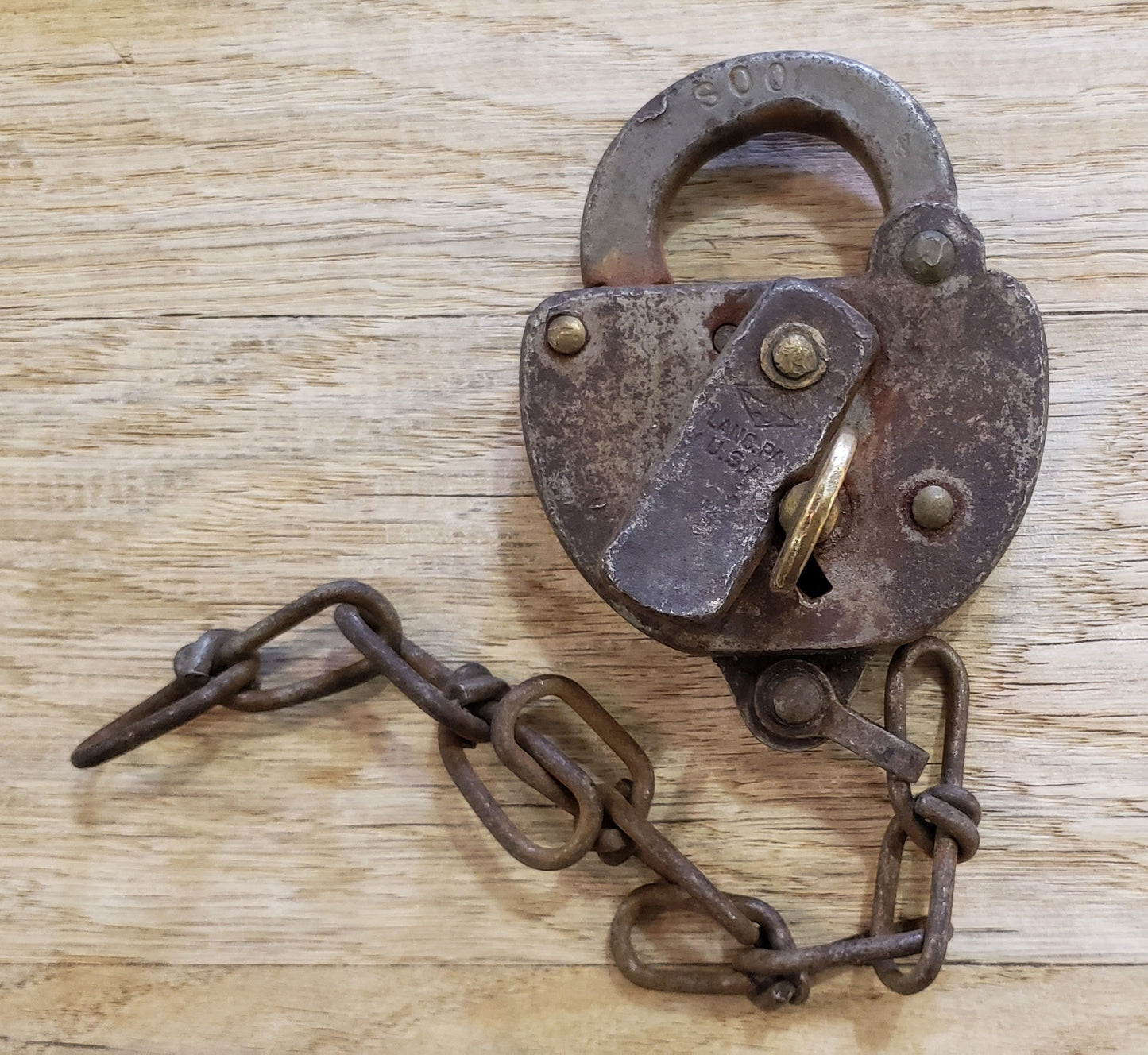 Decorative Antique Padlock with Chain