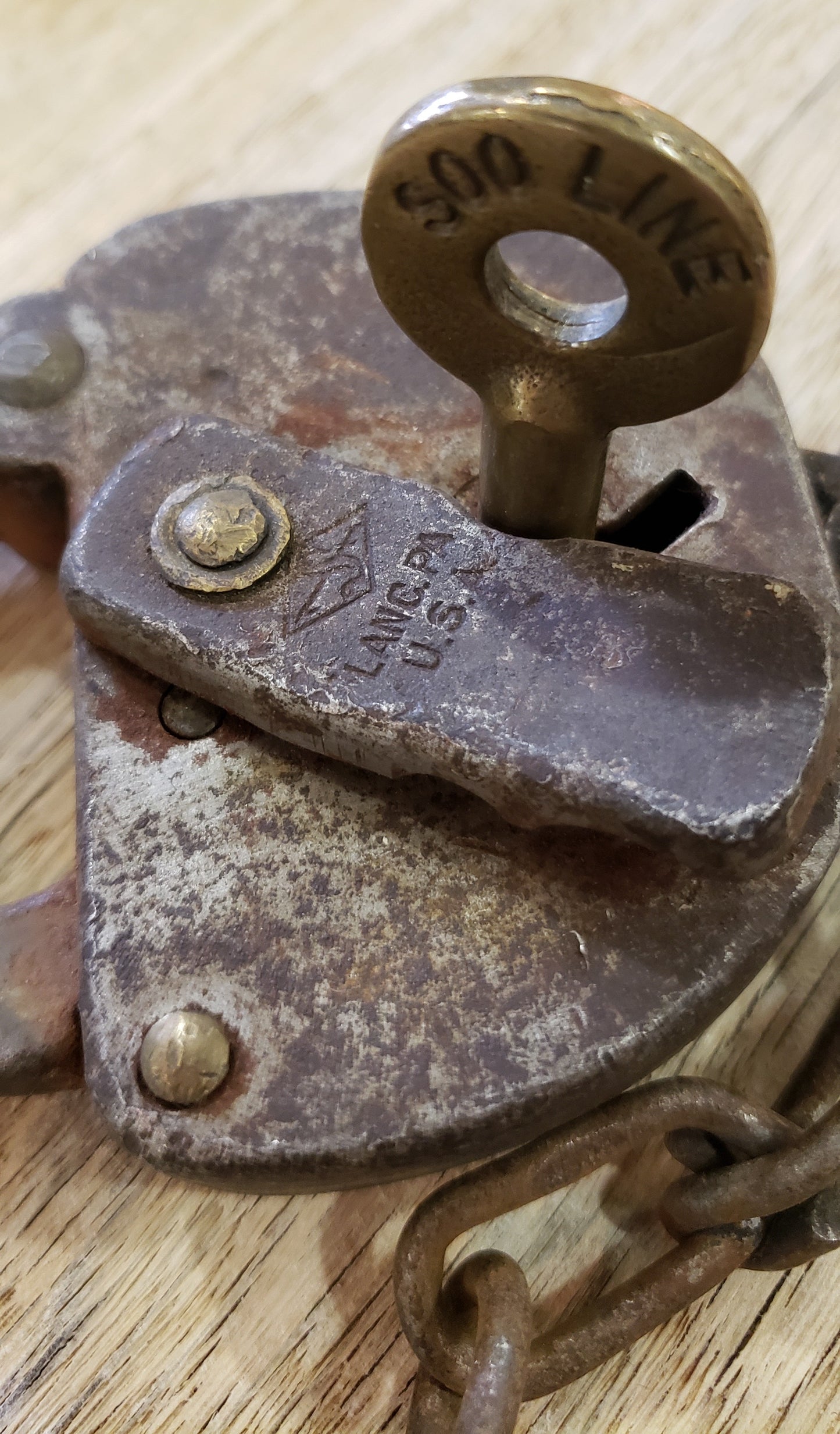 Decorative Antique Padlock with Chain