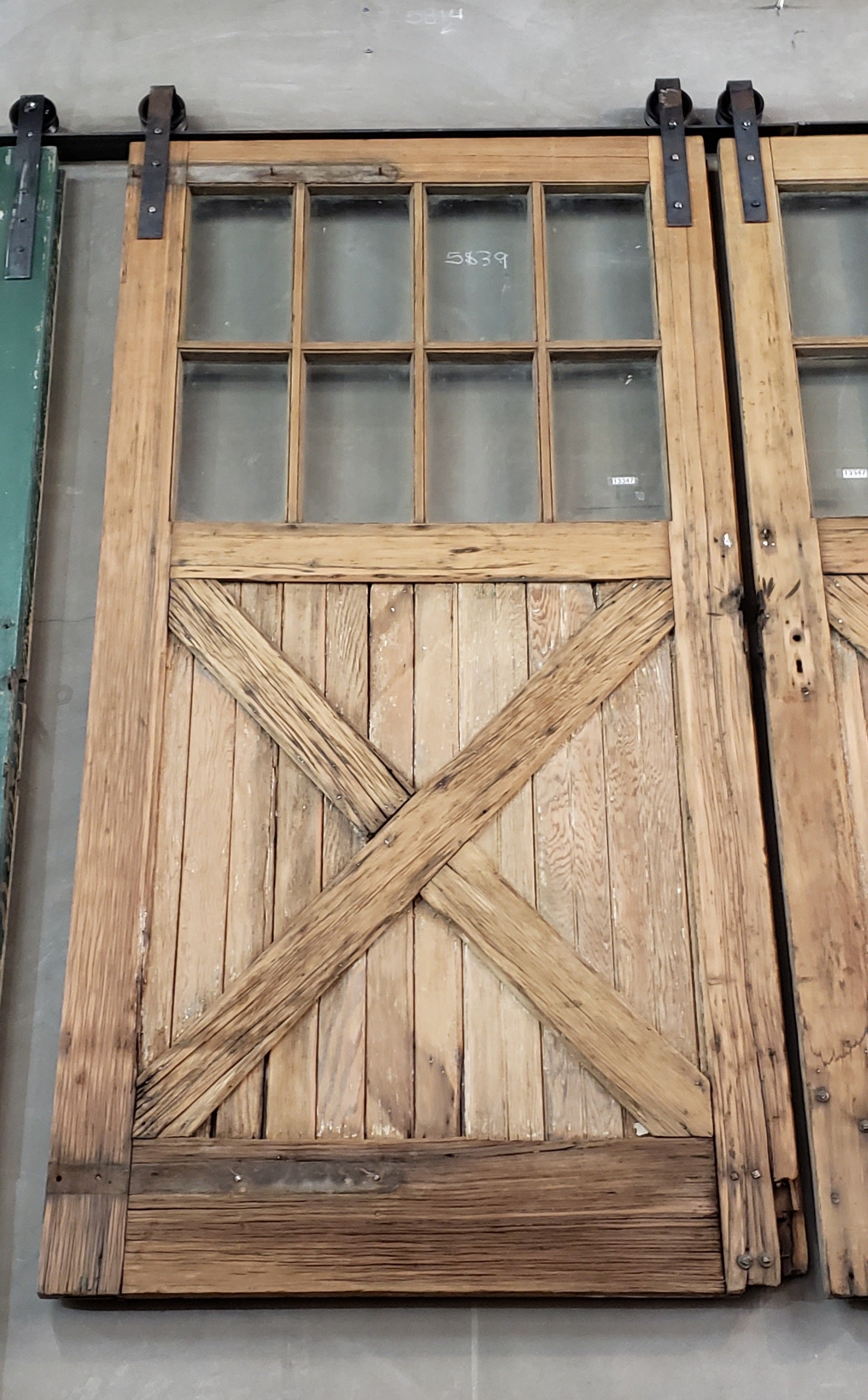 8 Lite Stripped Single Barn Door