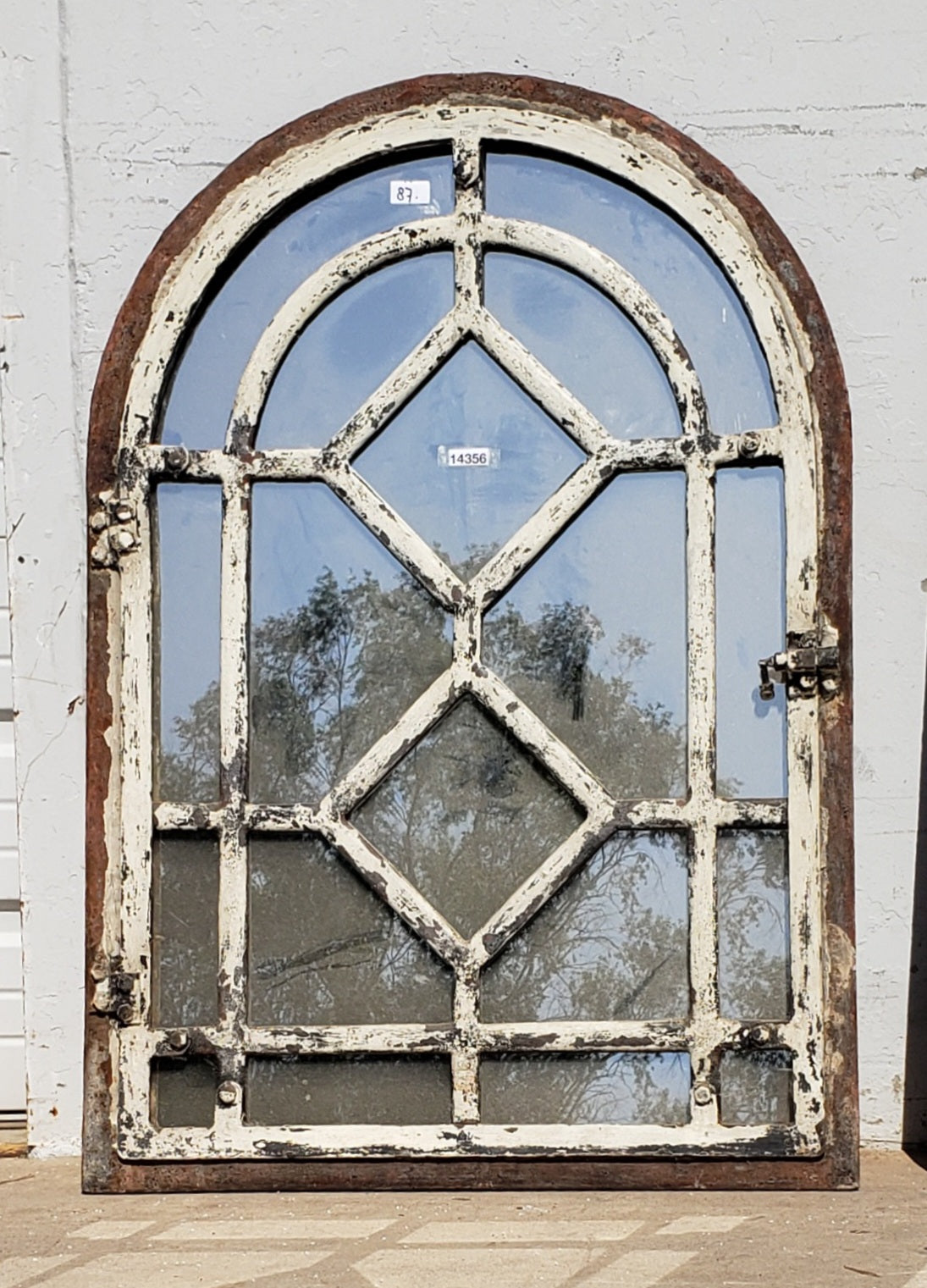 Arched Metal Mirror with Diamond Pane Pattern
