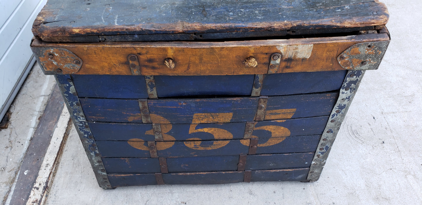 Blue Richmond Baking Crate