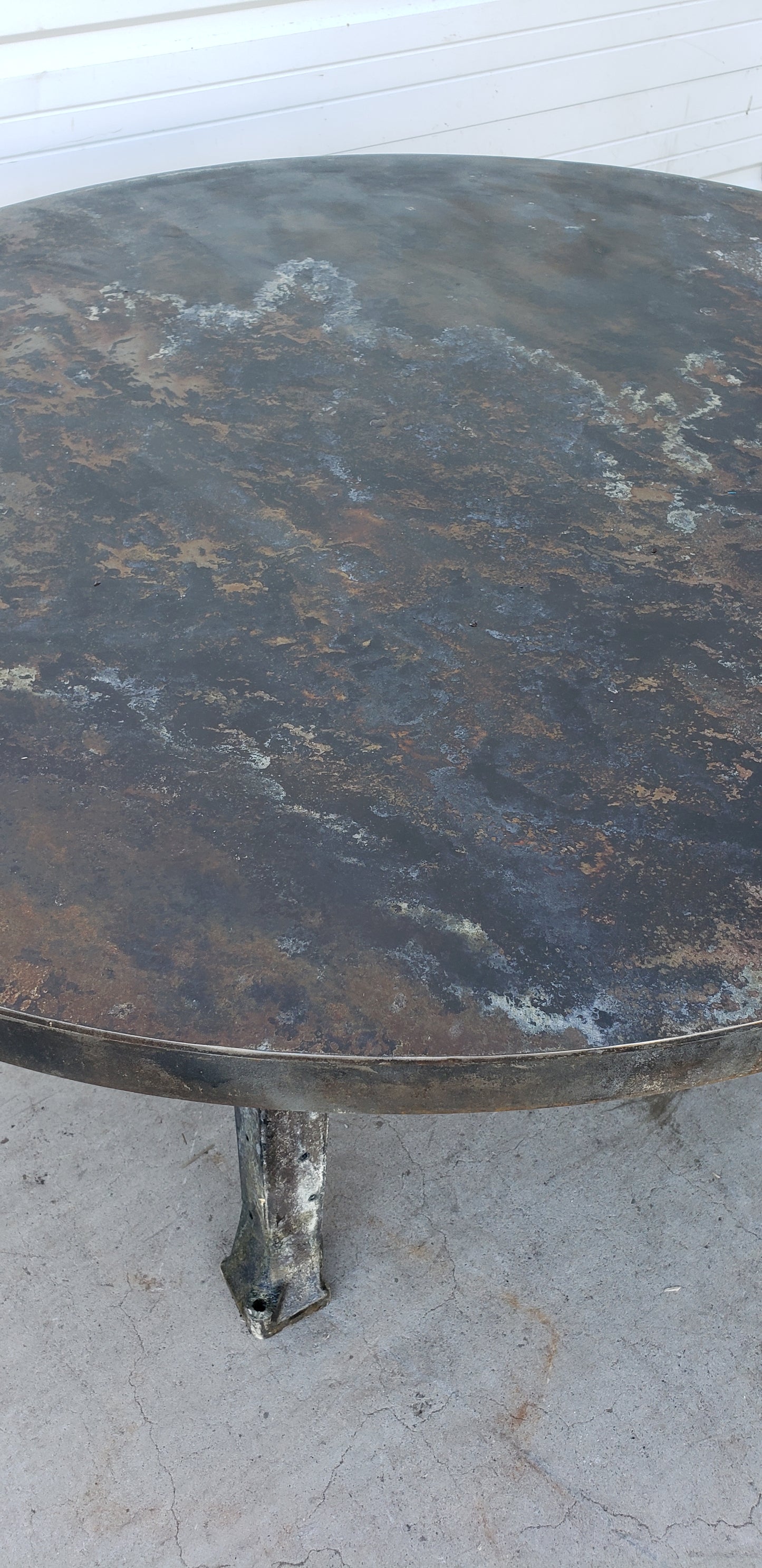 Round Steel Dining Table