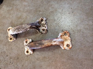 Pair of handles (From 11x7 barn door)