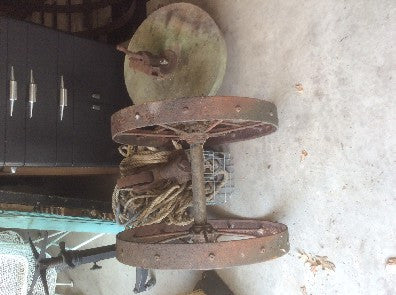 Wheel, 2 iron wheels with iron axel